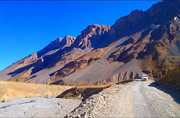 Key to Chandrataal via Kunzum la pass